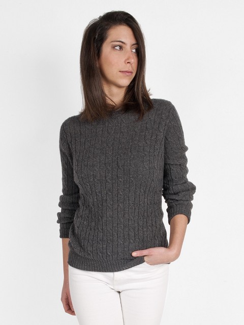 Round Neck Cable Knit Cashmere Sweater